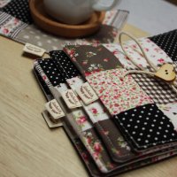  Podšálky patchwork